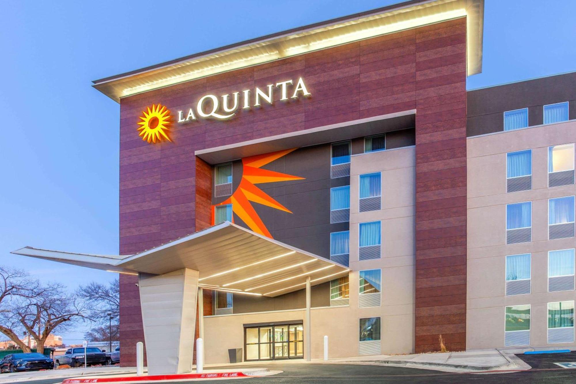 6 Solid 3-Star Hotels Close to Lowery Field, Lubbock